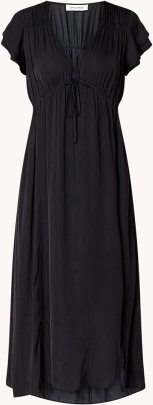 Sofie Schnoor Midi jurk met vlindermouw en strikceintuur