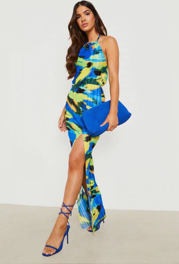 boohoo Abstracte Plisse Halter Maxi Jurk Met Split, Multi