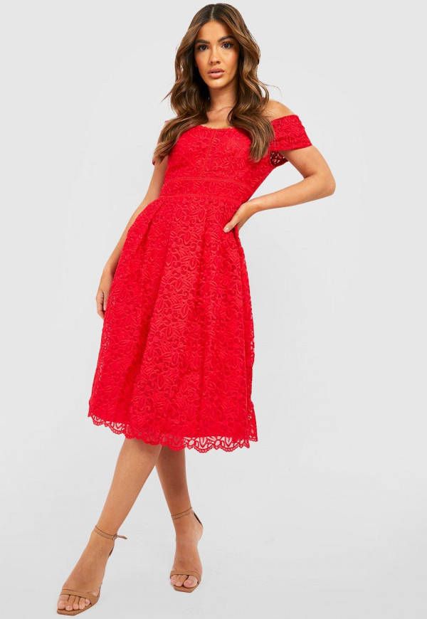 boohoo Boutique Geborduurd Off Shoulder Midi Skater Jurk, Red
