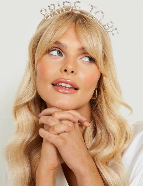 boohoo Bride To Be Haarband Met Steentjes, Gold