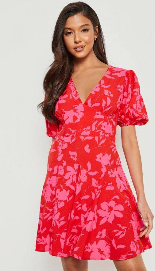 boohoo Chiffon Bloemen Skater Jurk Met Pofmouwen, Red