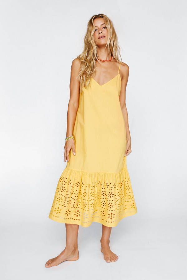 boohoo Geborduurde Mini Jurk Met Bandjes, Gold