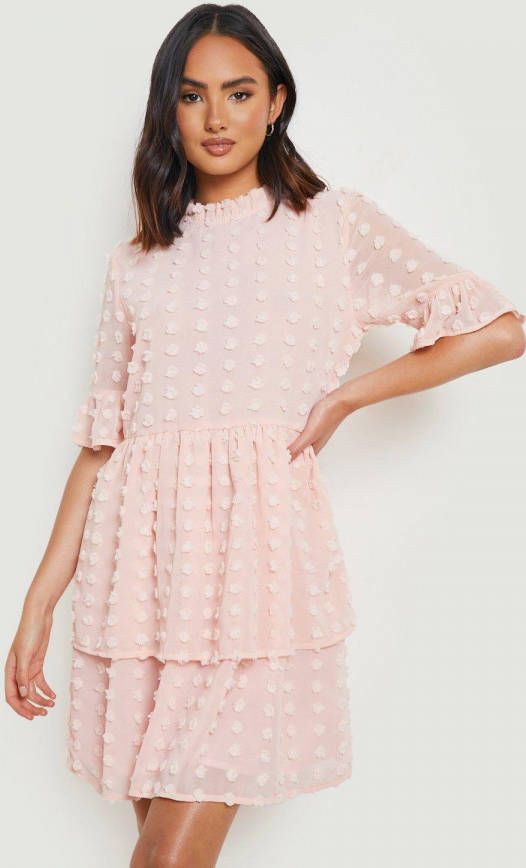 boohoo Gesmokte Dobby Jurk Met Ruches En Laagjes, Dusky Pink