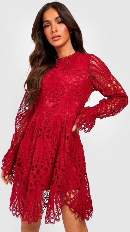 boohoo Kanten Skater Jurk Met Hoge Hals En Wijde Mouwen, Red