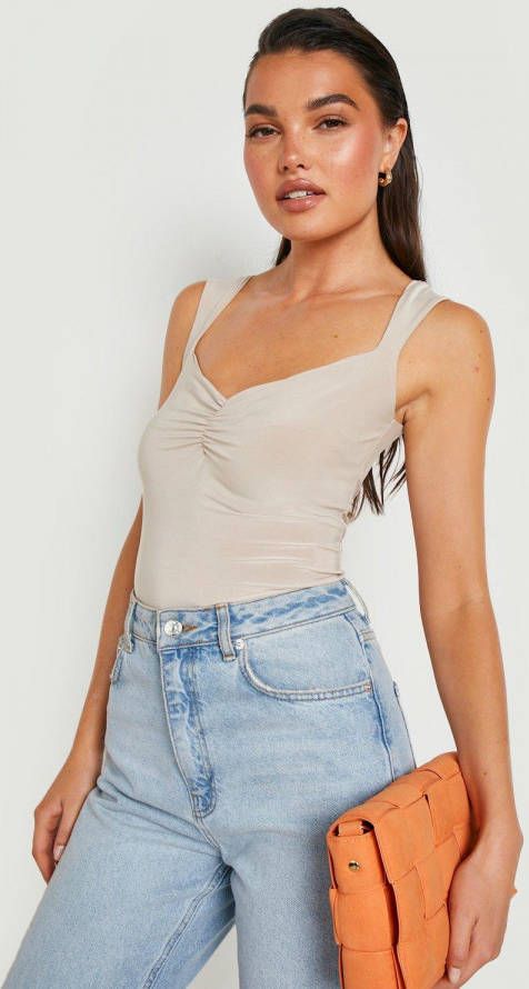 boohoo One Piece Met Brede Bandjes En Harvormige Hals, Stone