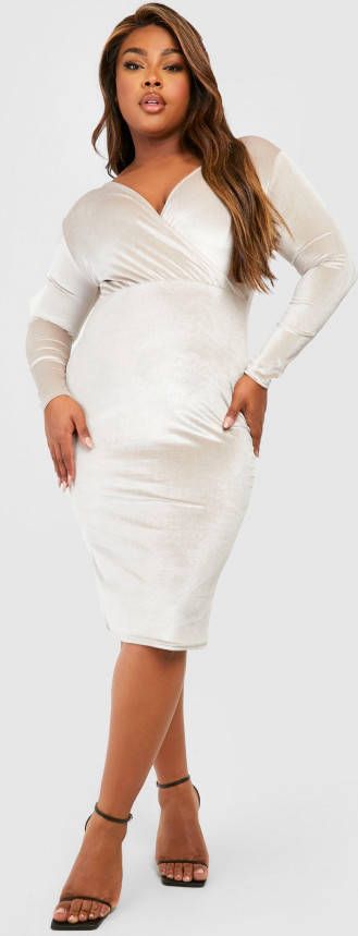 boohoo Plus Fluwelen Midi Wikkel Jurk, Champagne