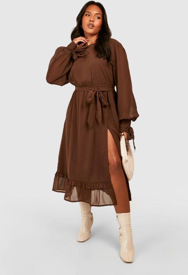 boohoo Plus Geweven Midaxi Jurk Met Ceintuur, Chocolate