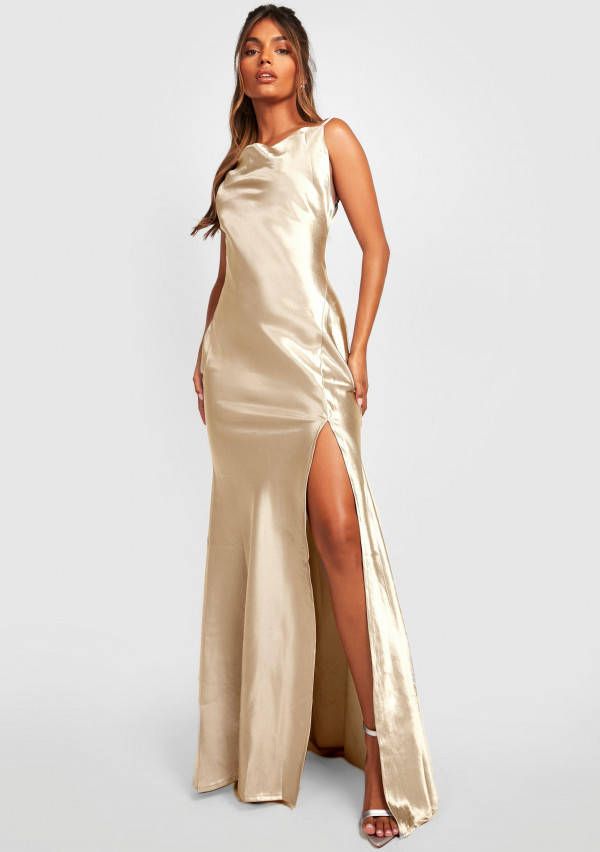 boohoo Premium Satijnen Maxi Jurk Met Waterval Hals, Beige