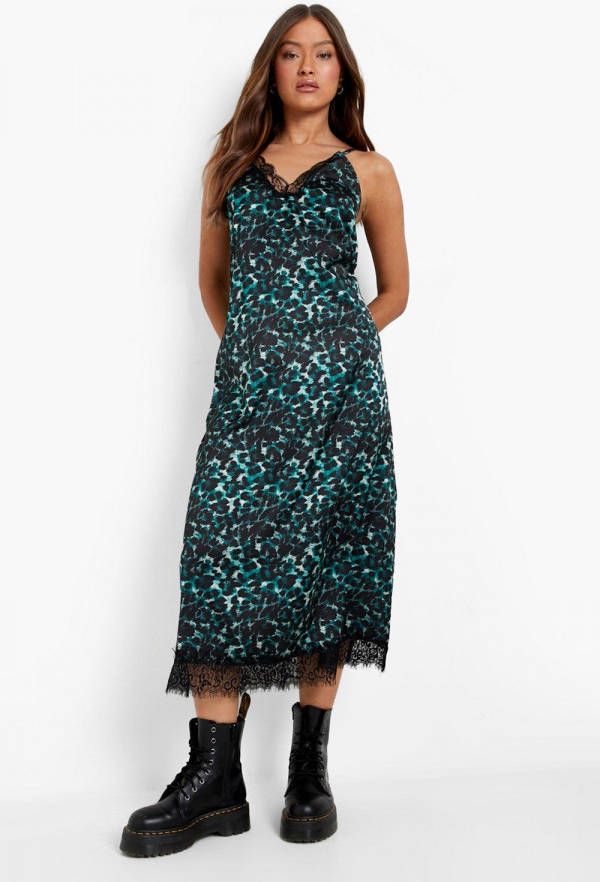 boohoo Satijnen Luipaardprint Jurk Met Bandjes En Kanten Zoom, Bottle Green