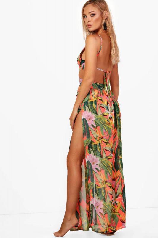 boohoo Tropicana Maxi Strand Jurk Met Uitsnijding, Rood