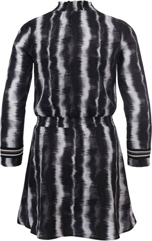 Looxs Revolution Zwart/wit jurkje voor meisjes in de kleur