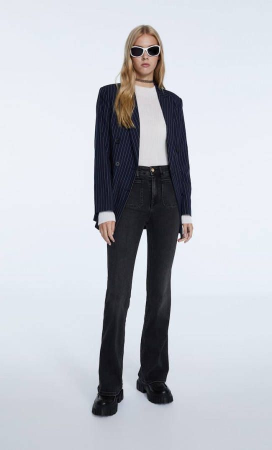 Stradivarius Flared Broek Met Zakken Zwart Gewassen Denim 32