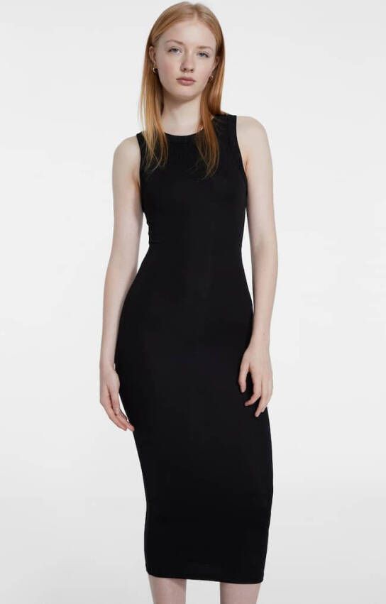 Stradivarius Geribde Midi Jurk Met Halter Zwart