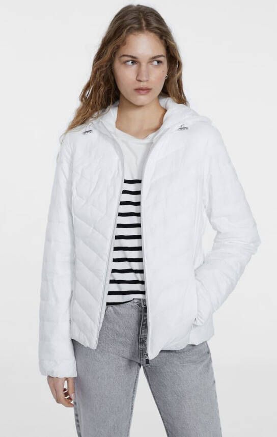 Stradivarius Gewatteerd Jack Met Capuchon Wit