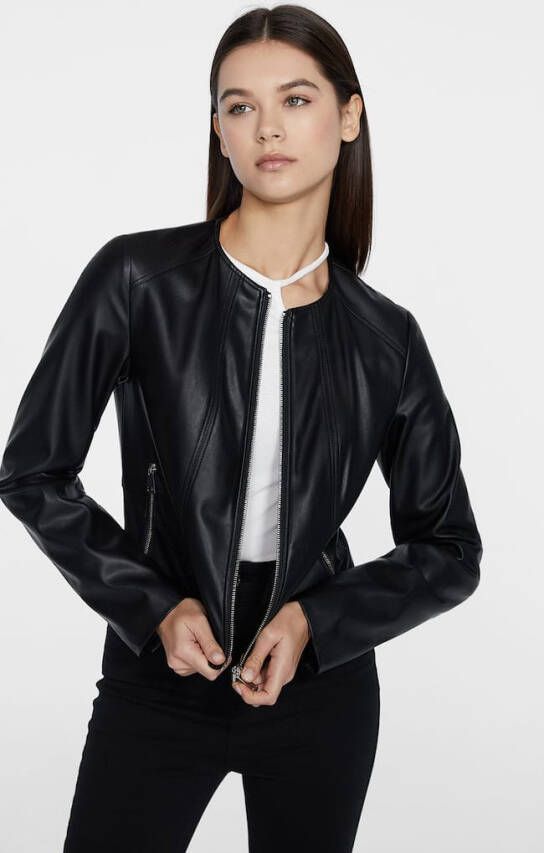 Stradivarius Kunstleren Jack Met Ronde Hals Zwart