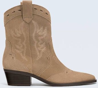 Stradivarius Leren Enkellaars In Cowboystijl Taupe 38