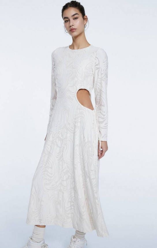 Stradivarius Midi Jurk Met Cut Out House Of Dragon Vanille