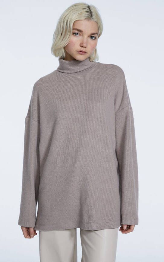 Stradivarius Oversized Geruwd T Shirt Bruin