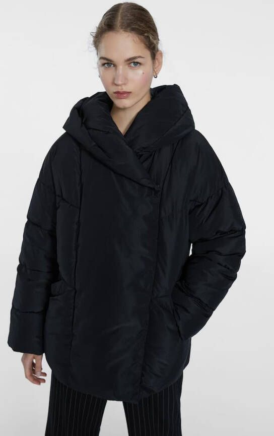 Stradivarius Oversized Gewatteerd Jack Zwart