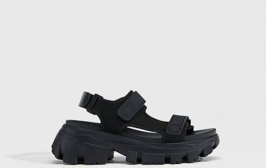 Stradivarius Platte Sportieve Sandaal Zwart 35