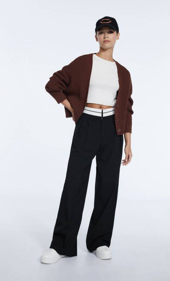 Stradivarius Ribcord Cropped Vest Bruin