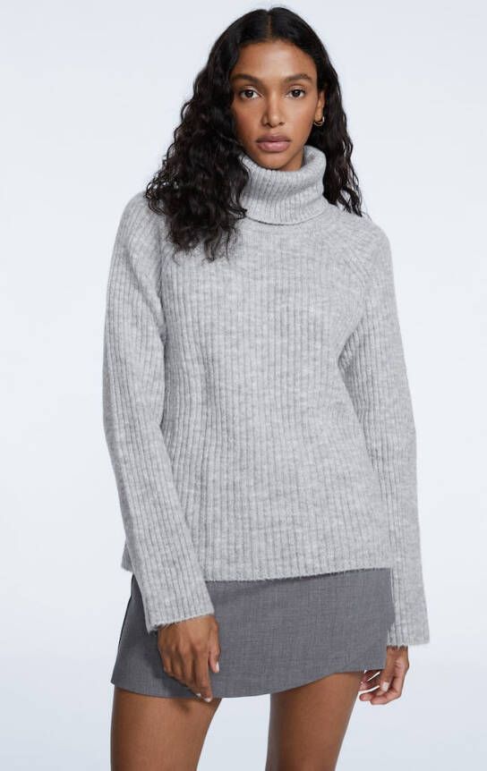 Stradivarius Ribtricot Coltrui Grijs Melange