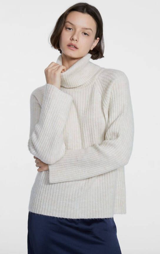 Stradivarius Ribtricot Coltrui Vanille