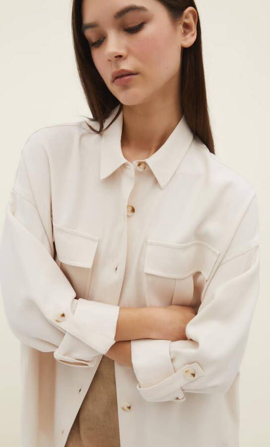 Stradivarius Soepelvallend Utility Overshirt Vanille