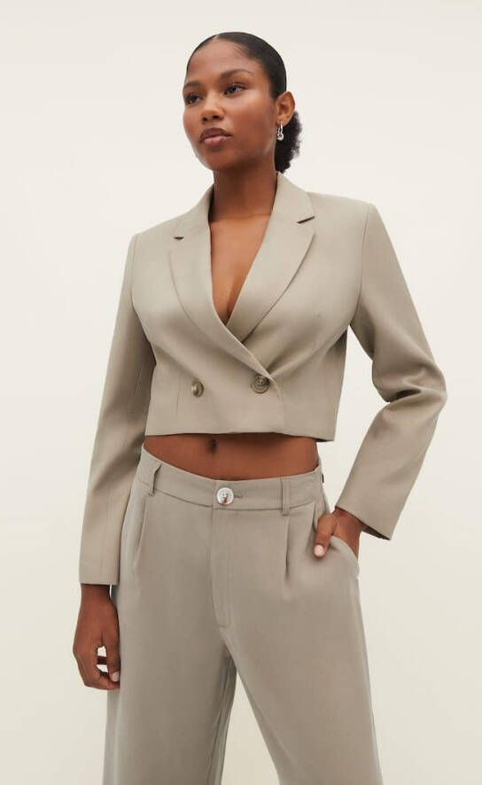 Stradivarius Soepelvallende En Cropped Blazer Bruin