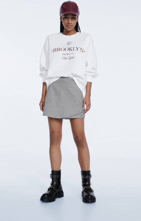 Stradivarius Sweater Met Borduursel Ecru