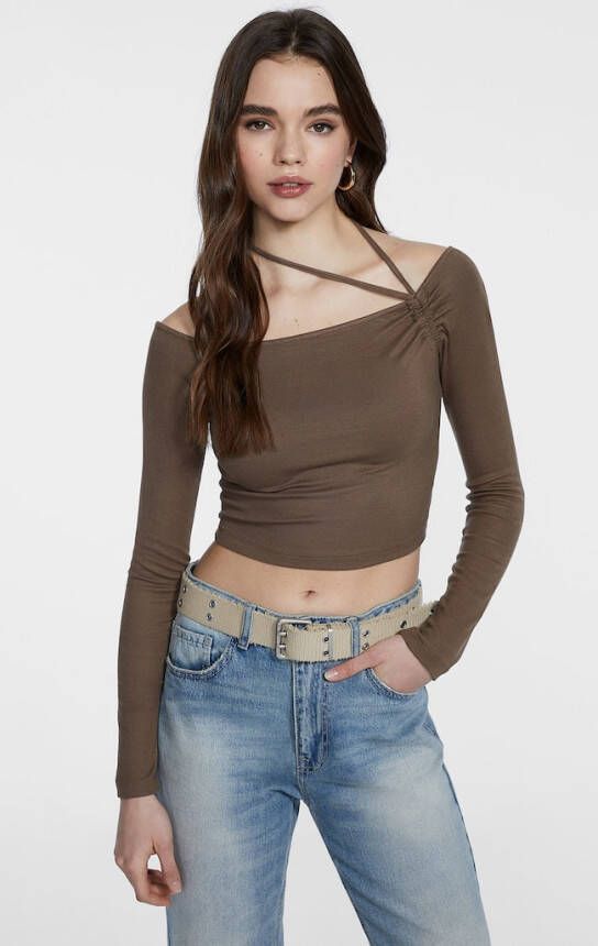 Stradivarius T Shirt Met Blote Schouders En Plooien Bruin