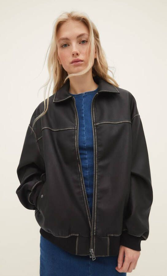 Stradivarius Verwassen En Oversized Bomberjack Van Kunstleer Zwart