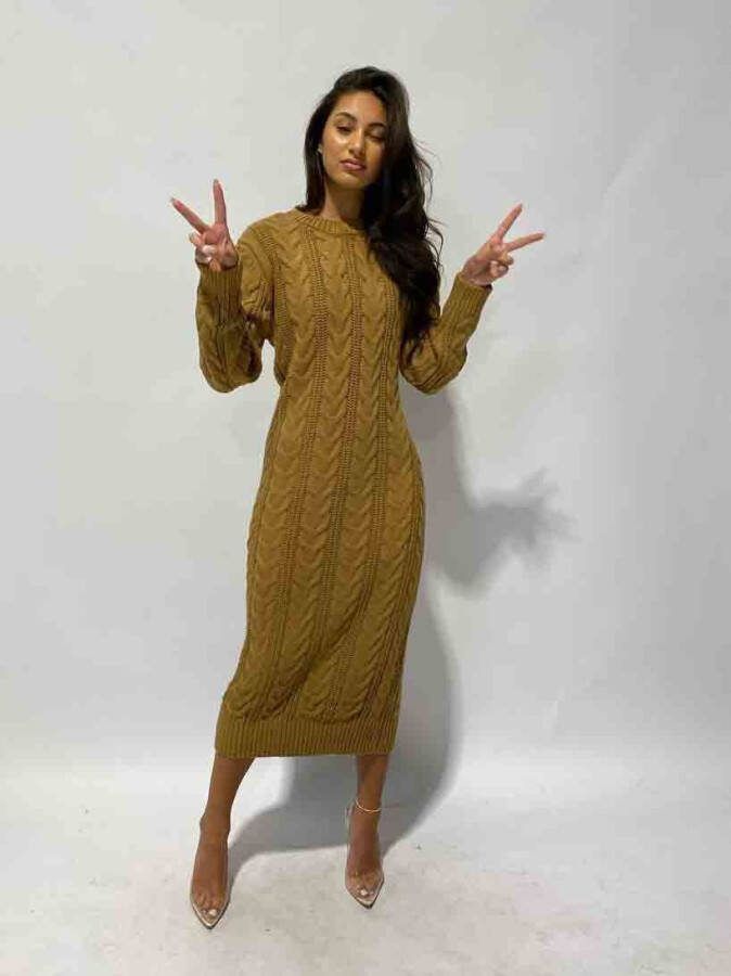 Sarvari Gebreide jurk camel