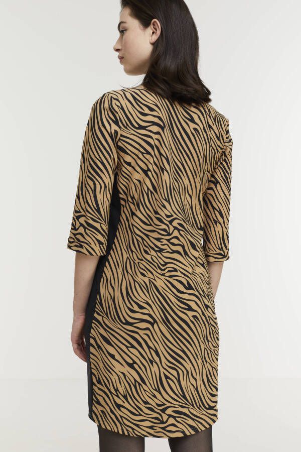 Geisha jurk met zebraprint en contrastbies zand/zwart