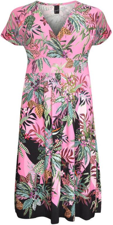 Yoek jurk WILDERNESS met bladprint en plooien roze/groen/zwart