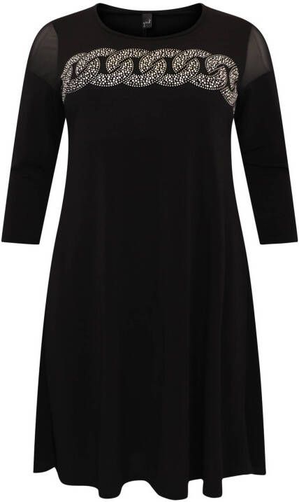 Yoek wijd uitlopende jurk met strass steentjes en mesh zwart/zilver